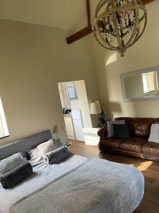 Beautiful Cotswold Couples Retreat Villa Bourton-on-the-Water Ngoại thất bức ảnh