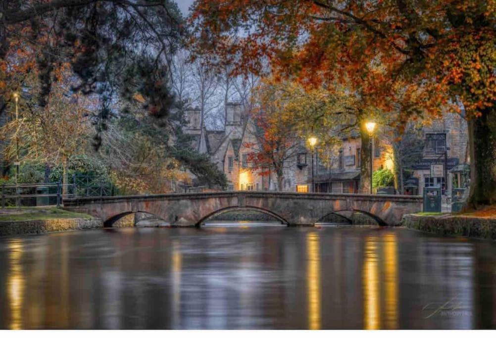 Beautiful Cotswold Couples Retreat Villa Bourton-on-the-Water Ngoại thất bức ảnh