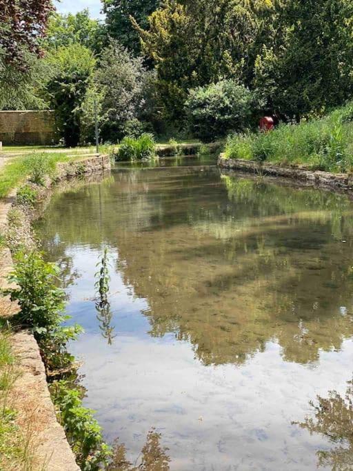 Beautiful Cotswold Couples Retreat Villa Bourton-on-the-Water Ngoại thất bức ảnh