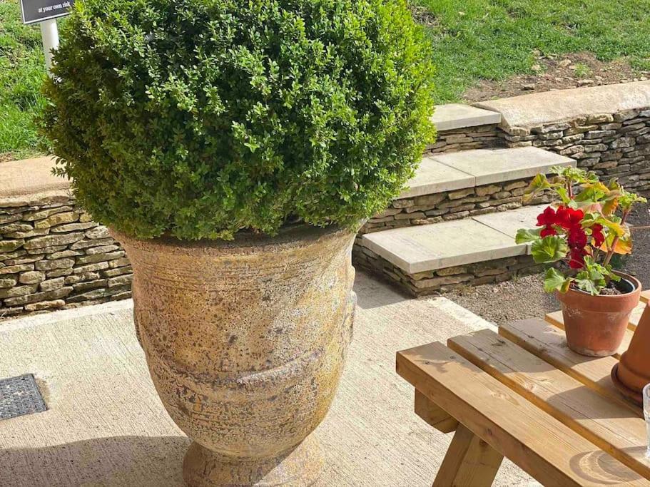 Beautiful Cotswold Couples Retreat Villa Bourton-on-the-Water Ngoại thất bức ảnh