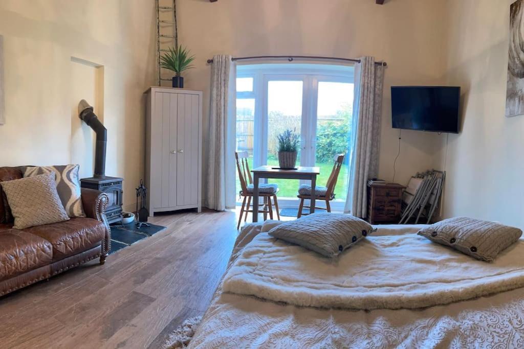 Beautiful Cotswold Couples Retreat Villa Bourton-on-the-Water Ngoại thất bức ảnh