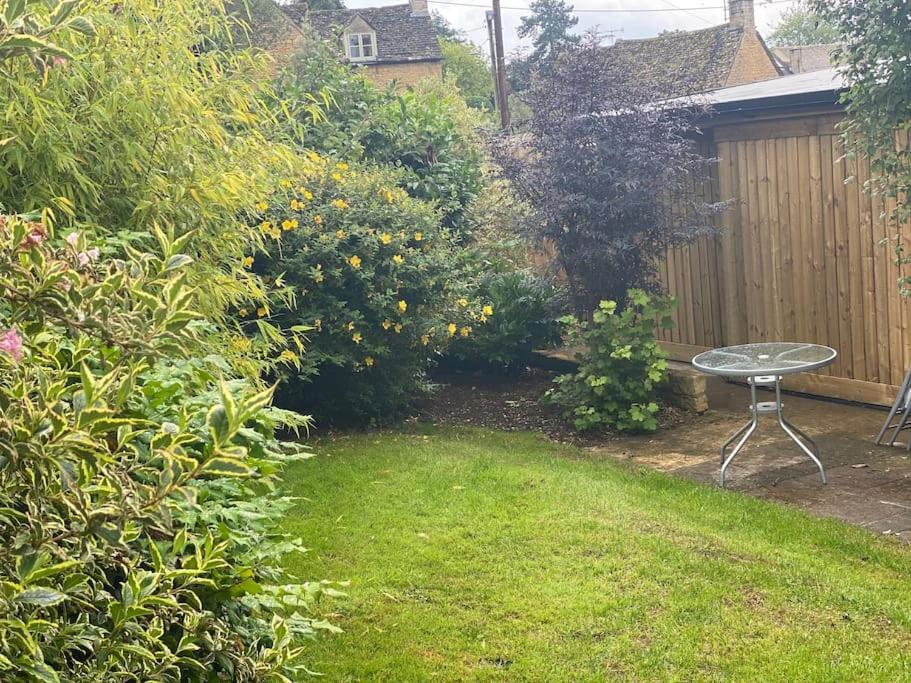 Beautiful Cotswold Couples Retreat Villa Bourton-on-the-Water Ngoại thất bức ảnh